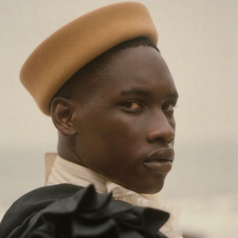 Pillbox BagTazo Hat
